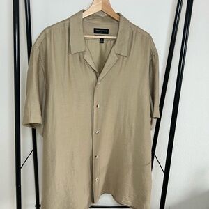 Banana Republic Camp Collar Shirt Men’s XL Beige Short Sleeve Linen Blend